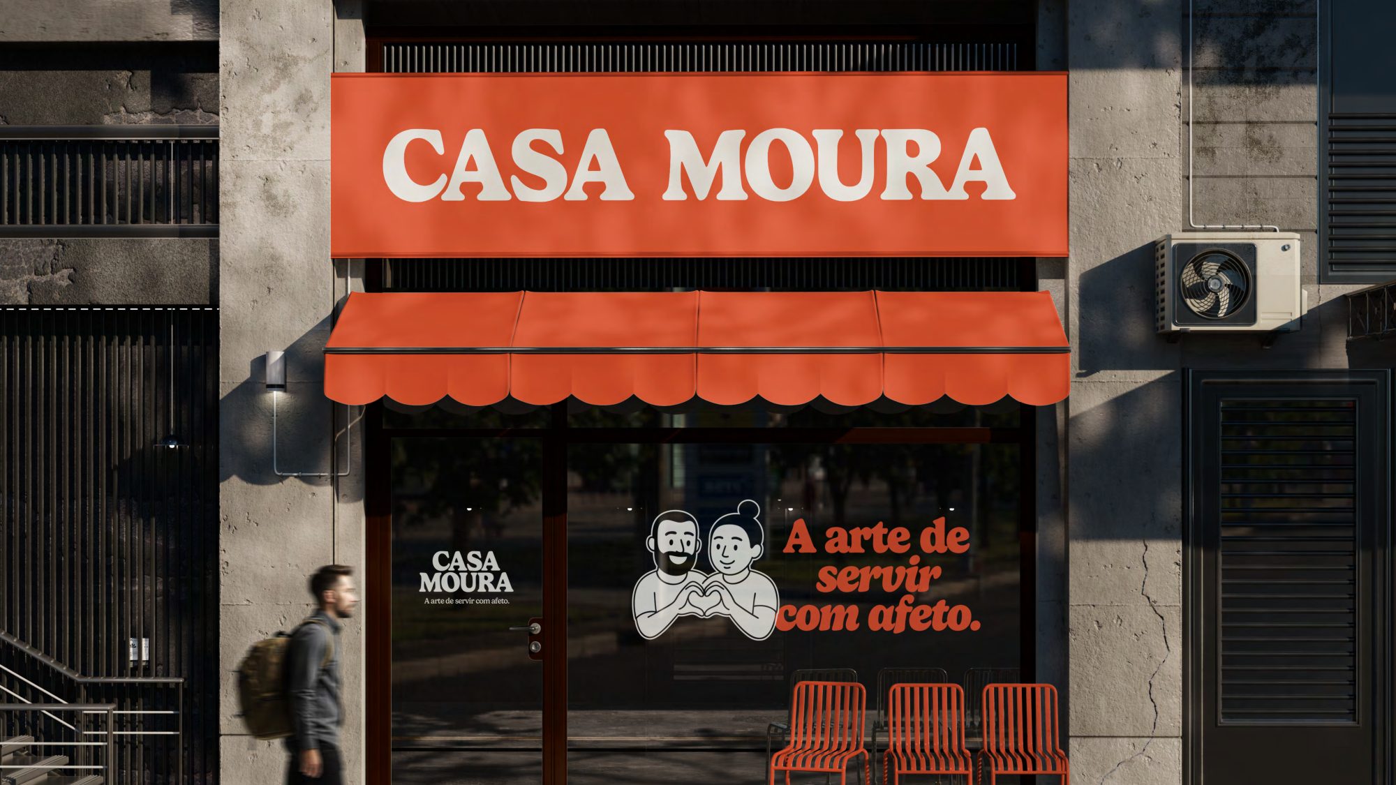 Fachada do café Casa Moura com toldo laranja e ilustração do casal de fundadores.